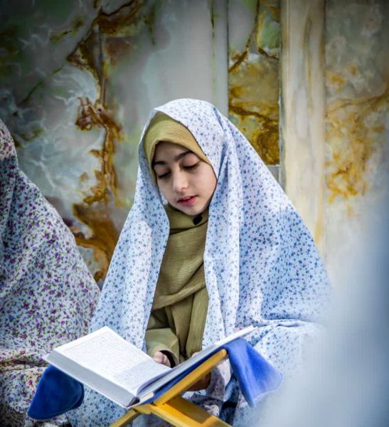 آیین ملی جزء خوانی سحرگاهی قرآن کریم در حرم مطهر حضرت محمد هلال بن علی(ع) 