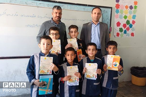 تقدیر از دانش‌آموزان ممتاز دبستان پسرانه شیخ صدوق صباشهر