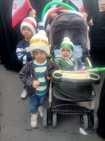 جلوه هایی از راهپیمایی جشن پیروزی انقلاب در شهر قم