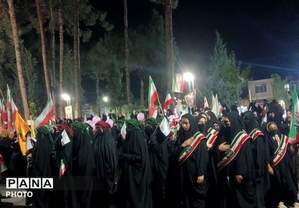 همایش باشکوه دختران جان فدای ایران در خلیل آباد