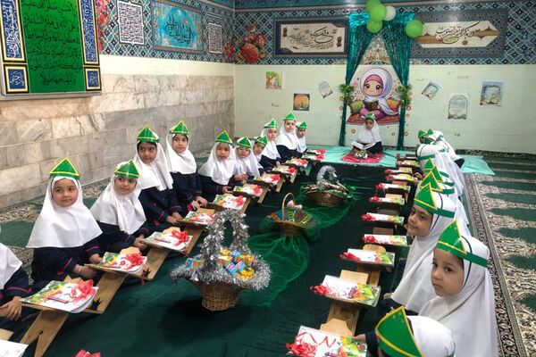 آغاز مسیر قرآنی دانش آموزان کلاس اول دبستان هدی