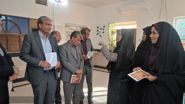 افتتاحیه کافه کتاب و سالن مطالعه در دبیرستان وکیلی۹