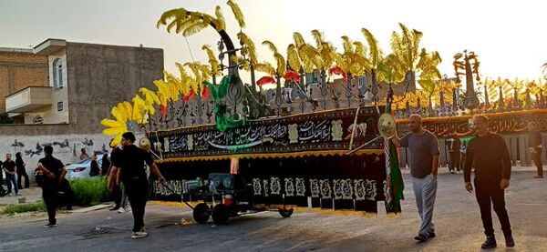 تاسوعای حسینی مکتب ایثار وآزادگی 