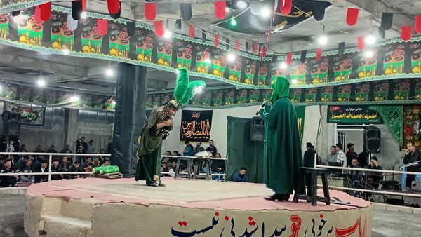 عطر غربت فاطمی در مارکده پیچید