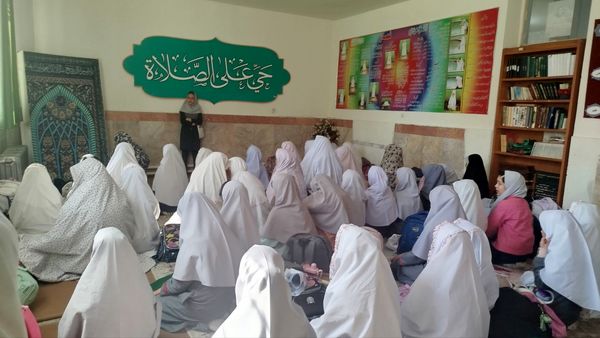 آغاز معنوی سال تحصیلی در نیایش ۲