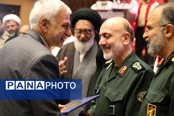 یادواره «سرو سرخ» گرامیداشت ۱۴۰ امدادگر شهید استان قم-2