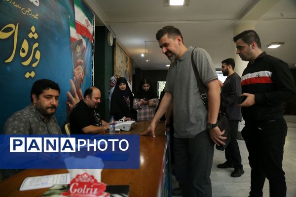 ستاد رأی اولی‌ها در تبریز