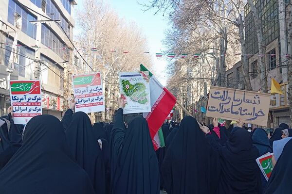 حضور گسترده مردم شهرستان شهید پرور شهرستان شهریار در راهپیمایی ۲۲ بهمن