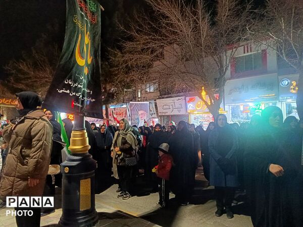 حضور با شکوه مردم آشخانه در هشتمین شب عزاداری رهبر معظم انقلاب