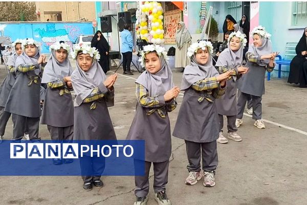 جشن میلاد حضرت فاطمه زهرا (س) در مدارس کهریزک 