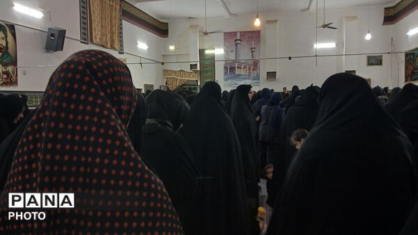 مراسم شب عاشورا در حسینیه مخلصین حسین دهستان حاجی آباد 