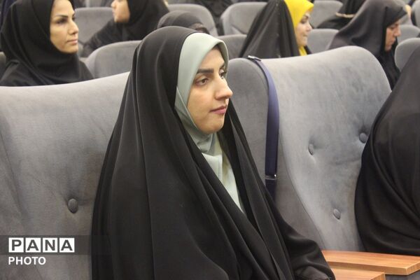 اختتامیه مسابقات امید فردا و پرسش مهر ریاست جمهوری به همراه تجلیل از برگزیدگان