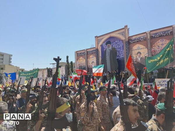 رزمایش ۳۱۳ هزار نفری «جان‌فدایان ایران» در تهران