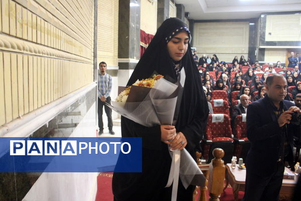 آیین تکریم و معارفه روسای قدیم و جدید دانشگاه فرهنگیان استان بوشهر