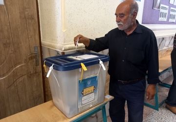 برگزاری چهاردهمین دوره انتخابات ریاست جمهوری در روستای ظفرآباد شیراز