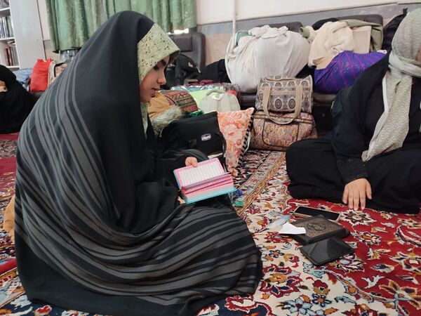 برگزاری دعا ام داوود در مسجد امیر المومنین شیرزاد