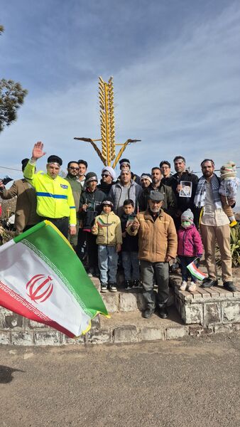 حضور پرشور مردم روستای اسد آباد در راهپیمایی ۲۲ بهمن