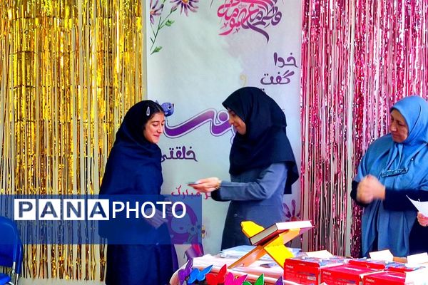 جشن دهه کرامت در دبیرستان دوره‌ اول کوثر رودهن 