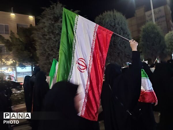 مراسم احیا در اولین شب قدر و هشتمین شب مراسم شهادت ایت الله خامنه ای 