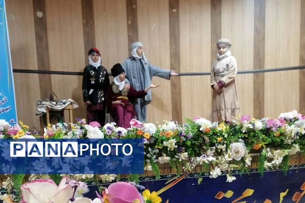 داوری آثار تئاتر درسی در ناحیه سه شیراز 