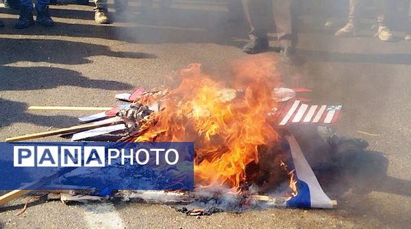 پاسخ حماسی مردم انقلابی فاروج به استکبار جهانی با حضور در راهپیمایی ۲۲بهمن 