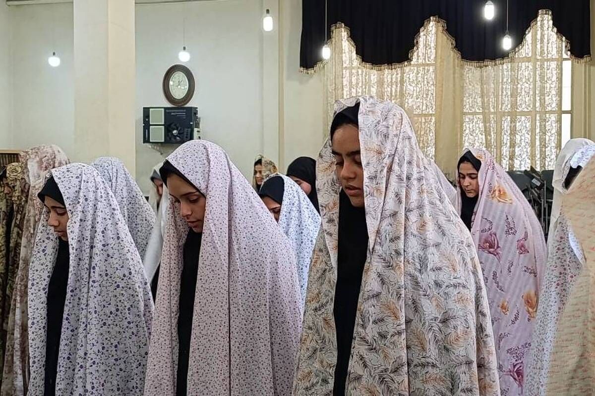 طنین عطر بندگی در فضای مدارس