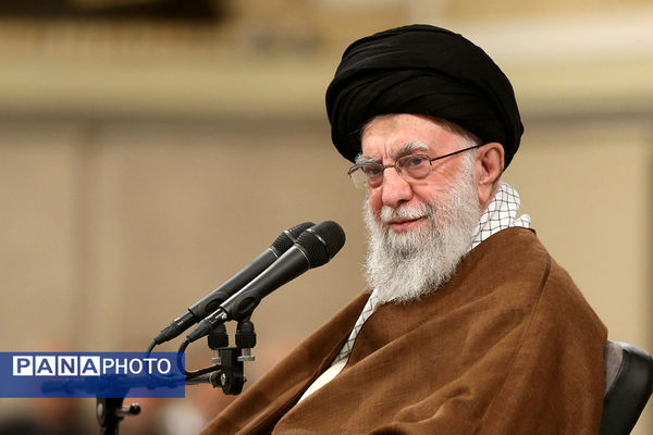 دیدار هزاران نفر از بسیجیان با رهبر معظم انقلاب