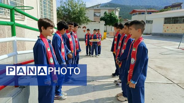 جشن عاطفه‌ها در دبستان شهید سلیمانی شهرستان رامیان