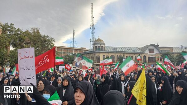 خروش دختران همدانی در رزمایش استانی اقتدار