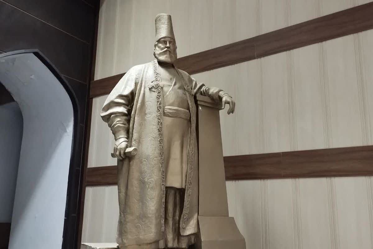 کورسوی آگاهی در عمق جهل