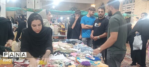 برپایی بازارچه محصولات بانوان در بنادکوک دیزه تفت