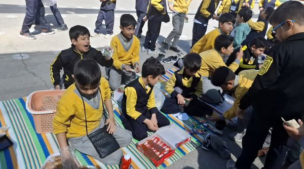 بازارچه کسب و کار دانش‌آموزی دبستان علی اکبر دهخدا  