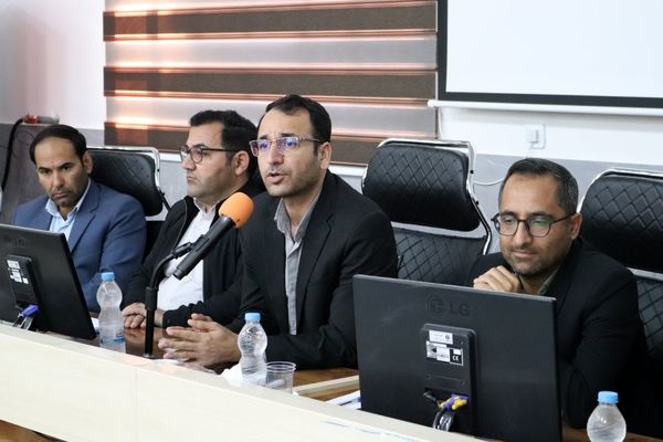 گردهمایی تخصصی مدیران مدارس ابتدایی شهرستان راز و جرگلان با معاون آموزش ابتدایی اداره‌کل استان و روسای ادارات