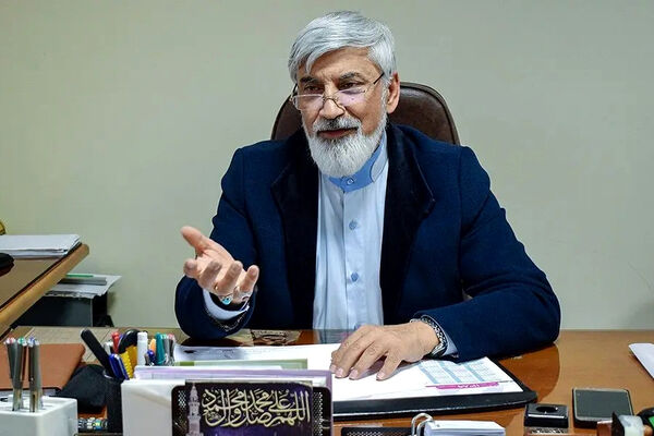 میدان و دیپلماسی باید موازی و در کنار هم حرکت کنند