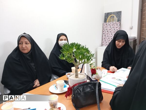 اجرای طرح جامع پایش و سطح‌بندی عملکرد کادر پرورشی در مدارس ناحیه ۶ 