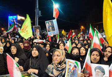 شامگاه اربعین شهادت قائد امت با حضور دسته جات وهیئات عزاداری وعموم مردم انقلابی شهرستان کوهدشت
