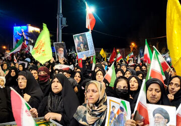 شامگاه اربعین شهادت قائد امت با حضور دسته جات وهیئات عزاداری وعموم مردم انقلابی شهرستان کوهدشت