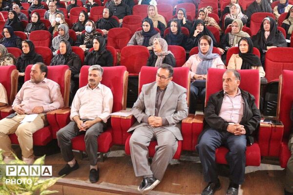 تأکید مدیر آموزش‌وپرورش فیروزکوه بر تعامل مستمر خانه و مدرسه در هنرستان امام علی (ع)