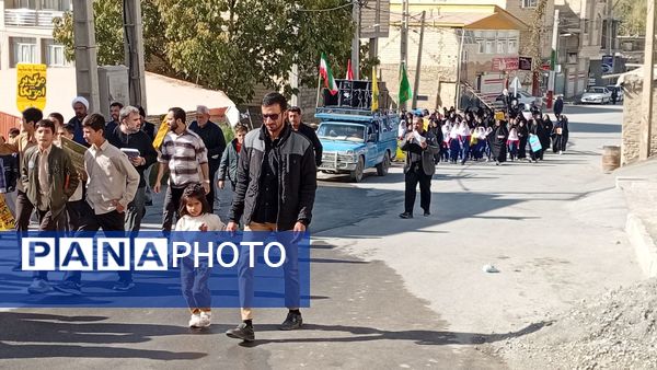 ۱۳ آبان؛ روایت ایستادگی نسل‌ها در مارکده