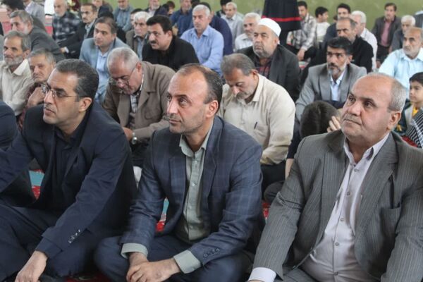 بزرگداشت مقام معلم در نماز جمعه گلوگاه 