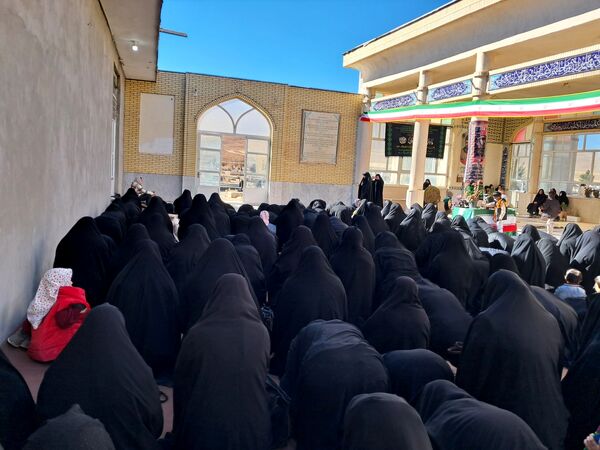 هرچگان میزبان شهید گمنام؛ تجدید عهد مردم با آرمان‌های ایثار