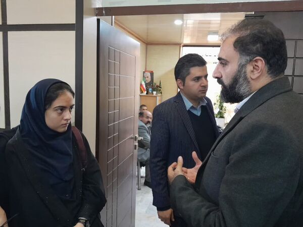 هم‌اندیشی فرماندار تفت با دانش‌آموزان 