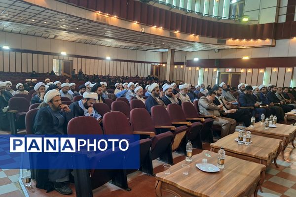 نشست هم‌اندیشی مبلغان «طرح امین» فارس