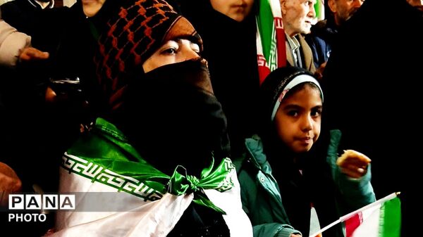  تکرار حماسه حضور و تجدید عهد با رهبر در بناب