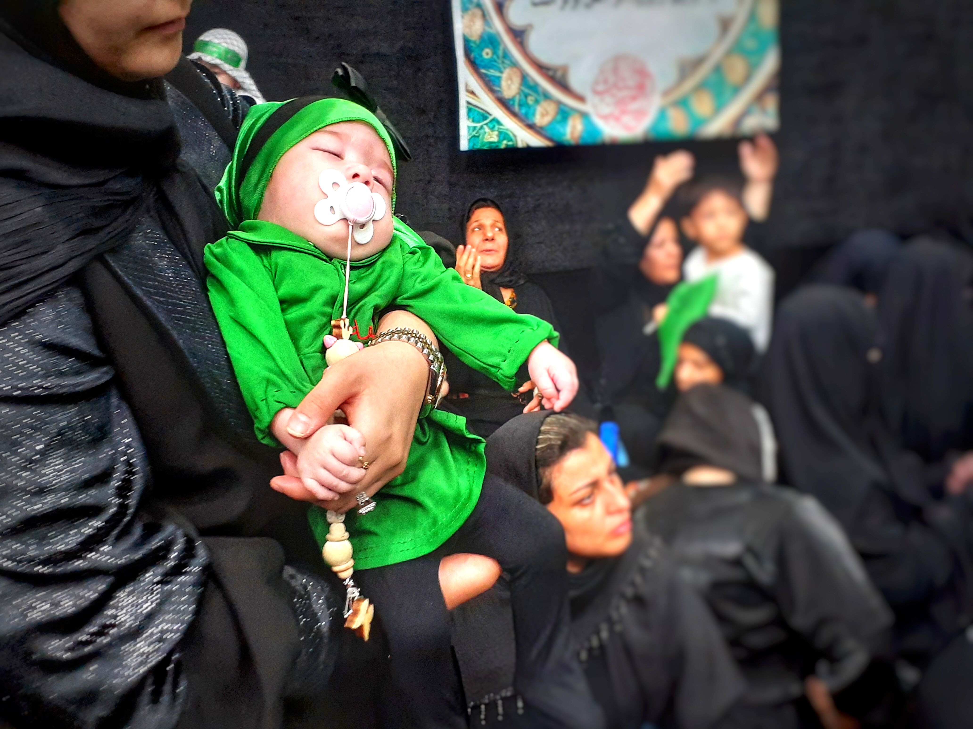   برگزاری مراسم شیر‌خوارگان حسینی 