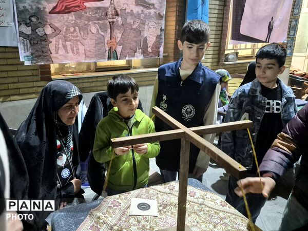 برپایی غرفه فرهنگی سازمان دانش‌آموزی در میدان المپیک