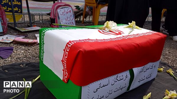 گرامیداشت شهدای مدرسه میناب در گرگان