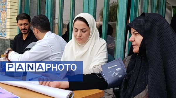 پایش مداوم فشار خون و قند خون، کلید سلامت شهرستان‌ شازند 