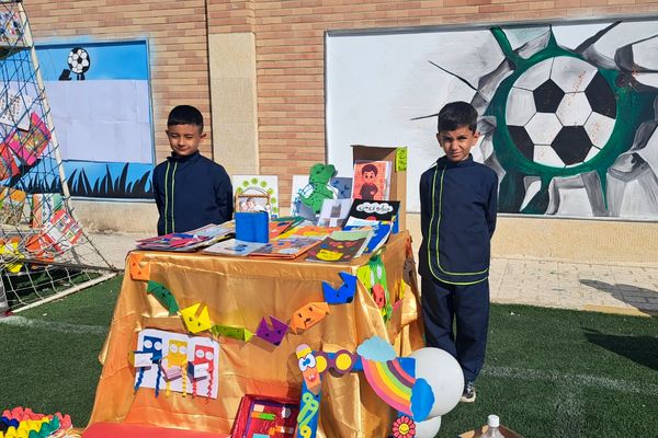  برپایی نمایشگاه  آثار دانش‌آموزان در مدرسه غیاث‌الدین جمشید کاشانی ملارد 