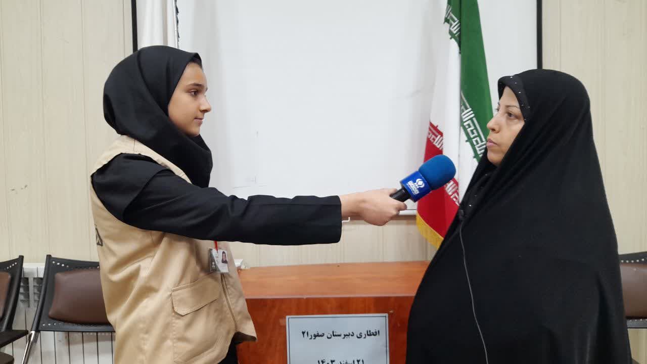 افطاری در دبیرستان صفورا ۲ ناحیه هفت مشهد